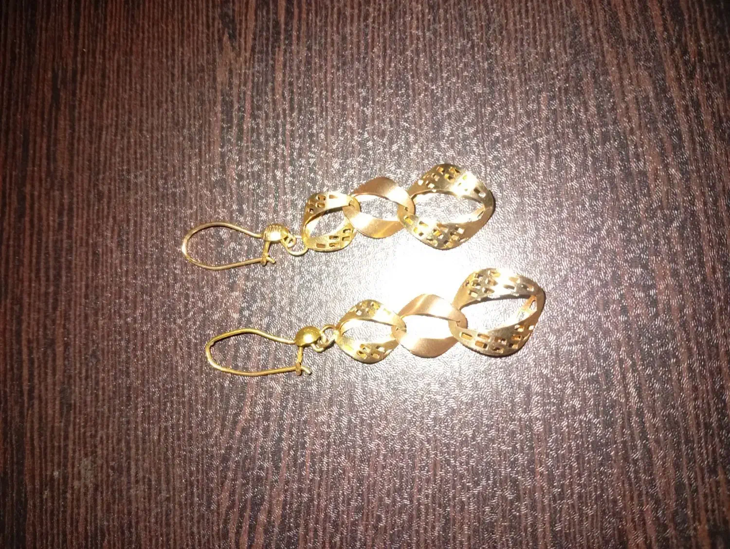 گوشواره طلا آویز فاکتور دار|جواهرات|قم, قلعه کامکار|دیوار