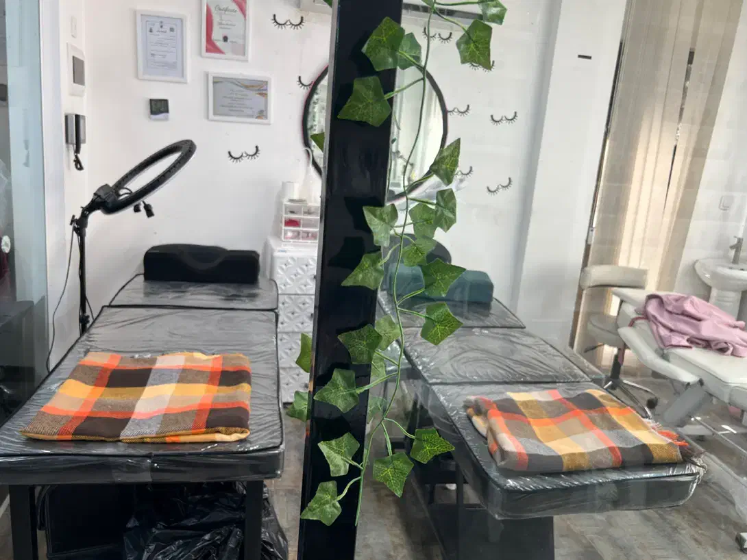 استخدام مژه کارحرفه ای وباسابقه|استخدام درمانی، زیبایی، بهداشتی|شیراز, باغ تخت|دیوار