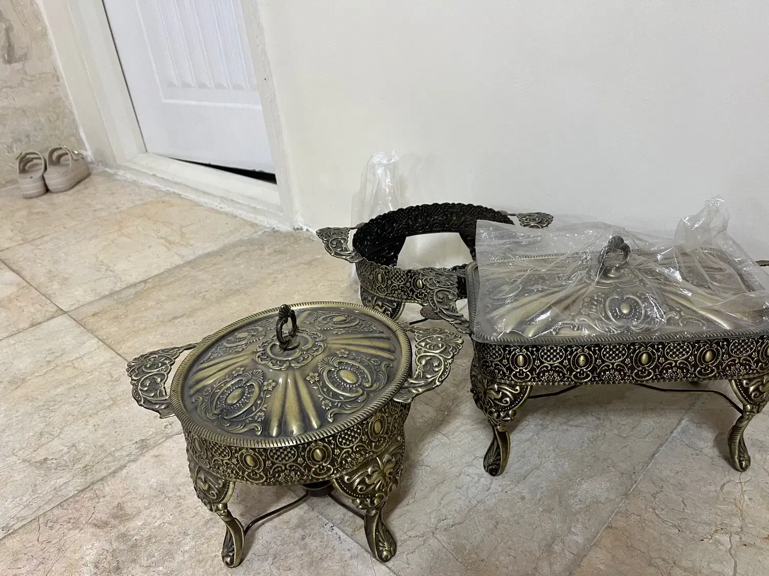 سوفله خوری|ظروف سرو و پذیرایی|ری, علایین|دیوار