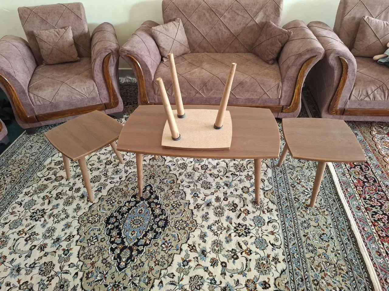 مبل هفت نفره و میز عسلی|مبلمان خانگی و میز عسلی|اسفراین, |دیوار