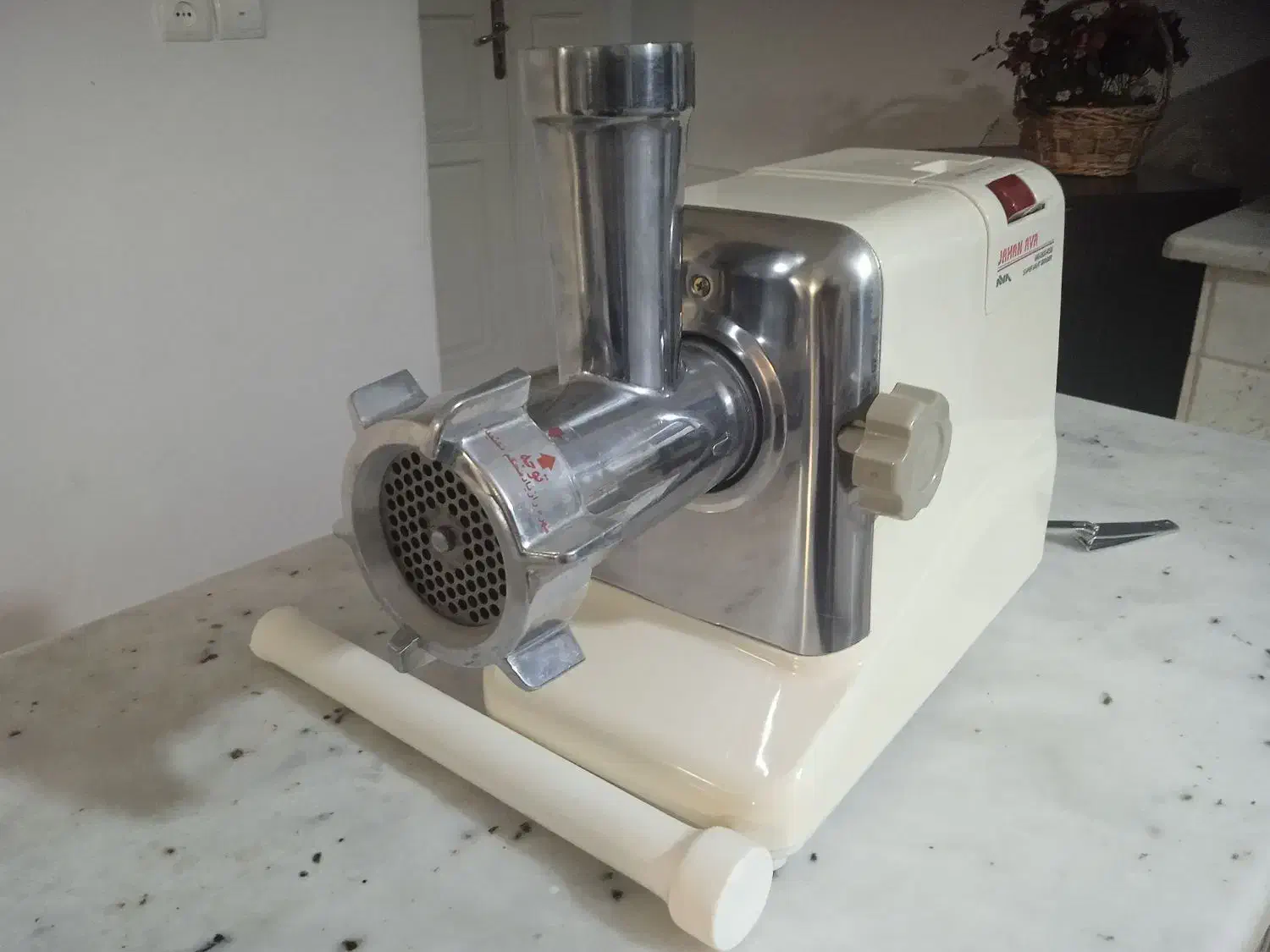 چرخ گوشت جهان آوا|خردکن، آسیاب، غذاساز|مشهد, دانشجو|دیوار