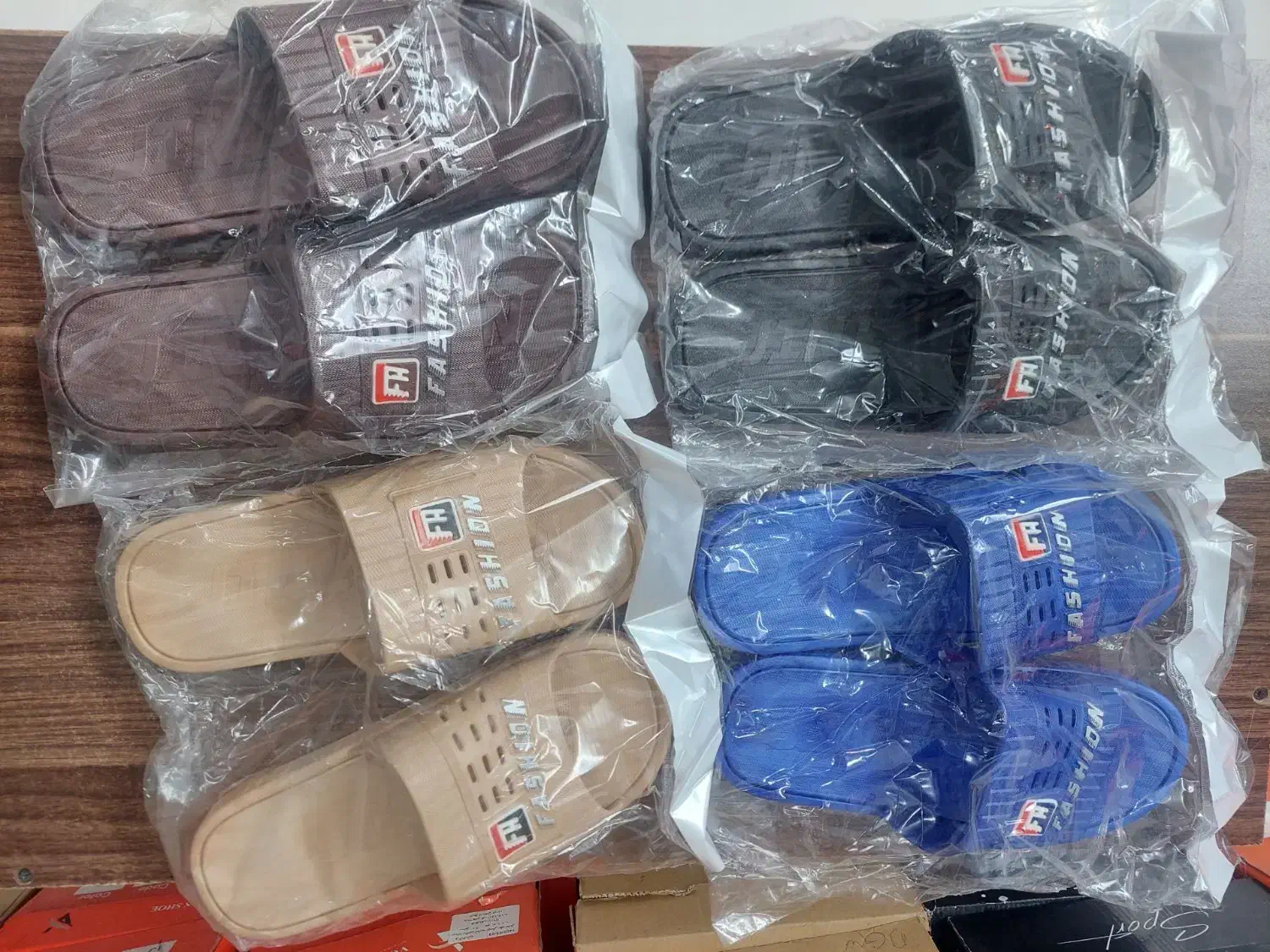 دمپایی|کیف، کفش، کمربند|ساوه, |دیوار