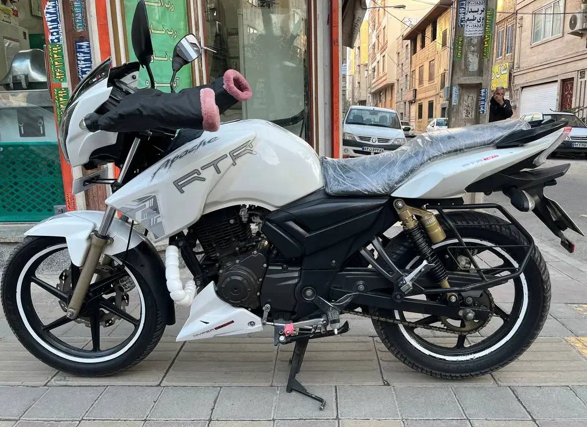 آپاچی|موتورسیکلت|مشکیندشت, |دیوار