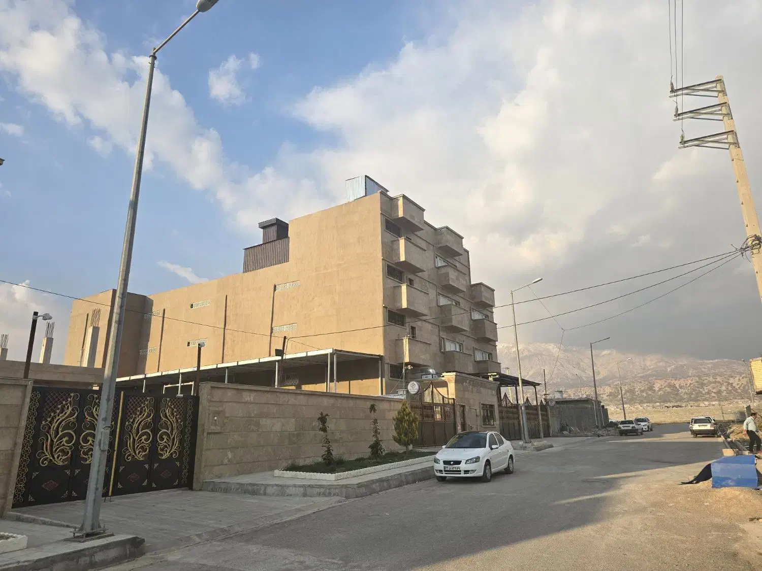 استخدام کارپرداز اقا|استخدام اداری و مدیریت|یاسوج, |دیوار