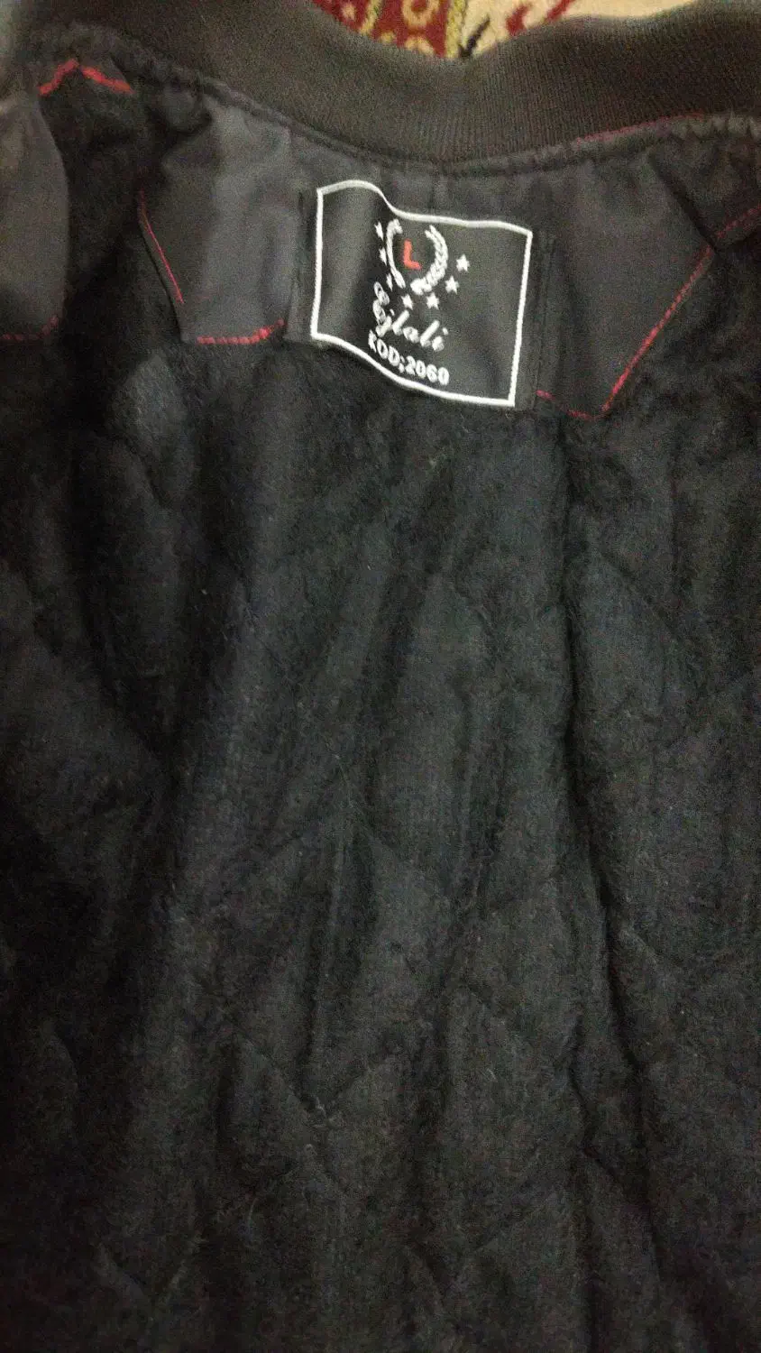 کاپشن نو|لباس|چهارباغ, |دیوار