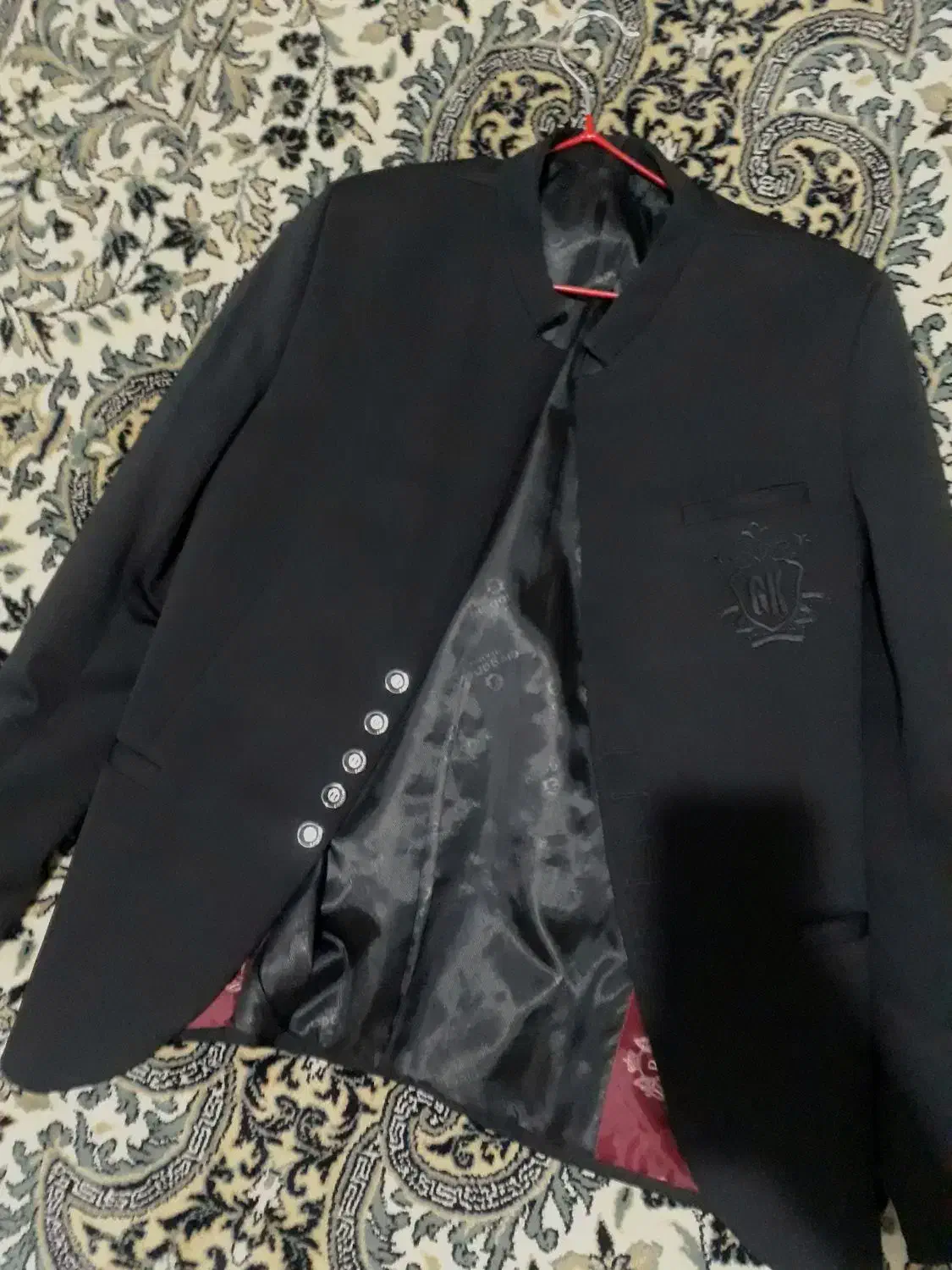 تک کت یقه دیپلمات و شیک|لباس|رشت, یخسازی|دیوار