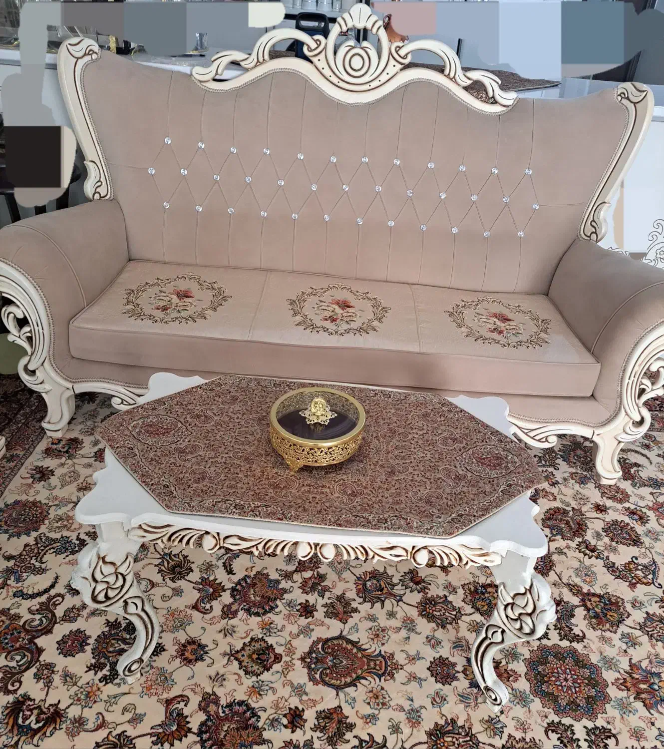 مبلمان ۷ نفره|مبلمان خانگی و میز عسلی|نیشابور, ۲۲ بهمن|دیوار