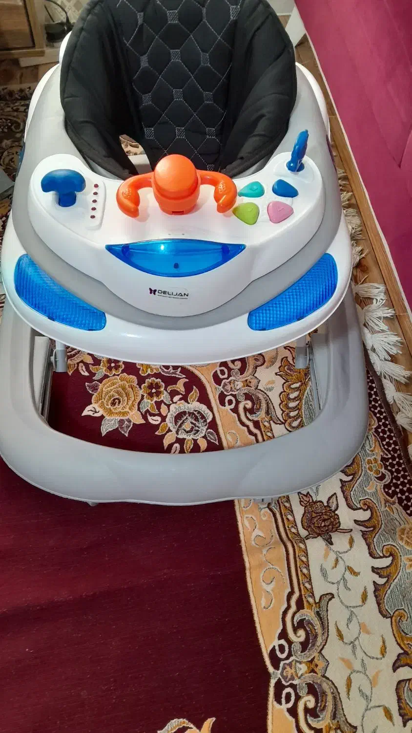 روروئک نو|کالسکه و لوازم جانبی|لنگرود, |دیوار