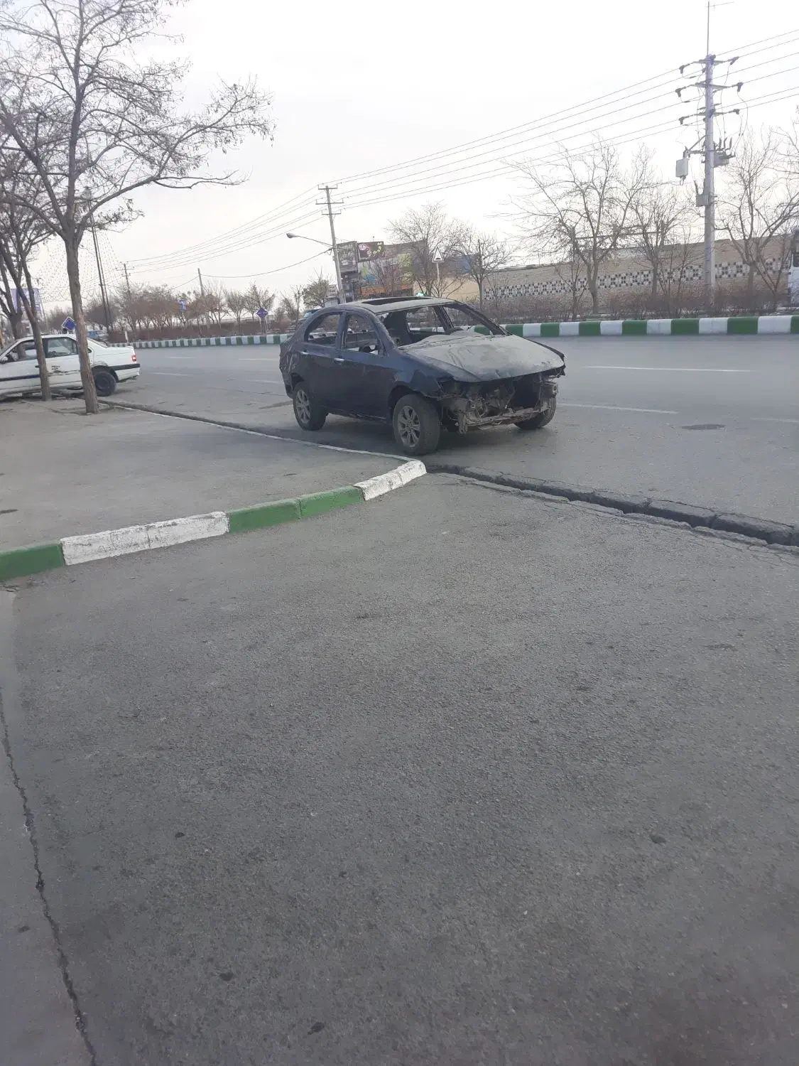 لیفان۶۲۰چپیشاسیسالممعاوضه هم دارم|خودرو سواری و وانت|مشهد, انصار|دیوار