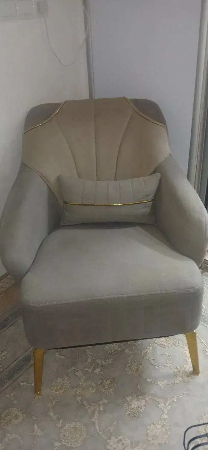 مبل ۸ نفره پایه استیل همرا با جلو مبلی و عسلی|مبلمان خانگی و میز عسلی|اسلامشهر, مطهری|دیوار