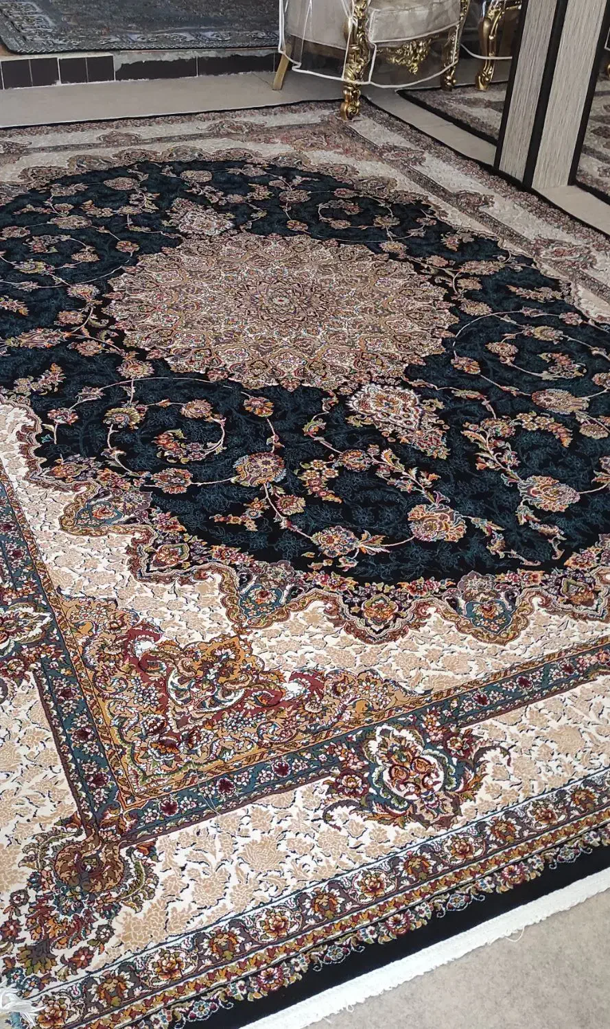 فرش 700شانه نونو|فرش|ایلام, |دیوار