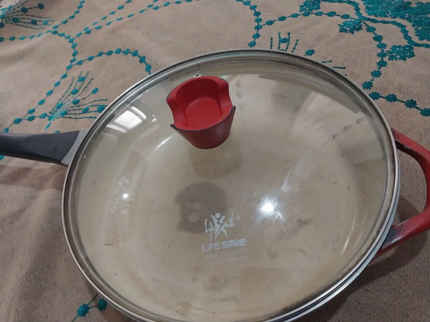 ماهیتابه چدن سرامیکی لایف اسمایل|ظروف پختوپز|کرمانشاه, |دیوار