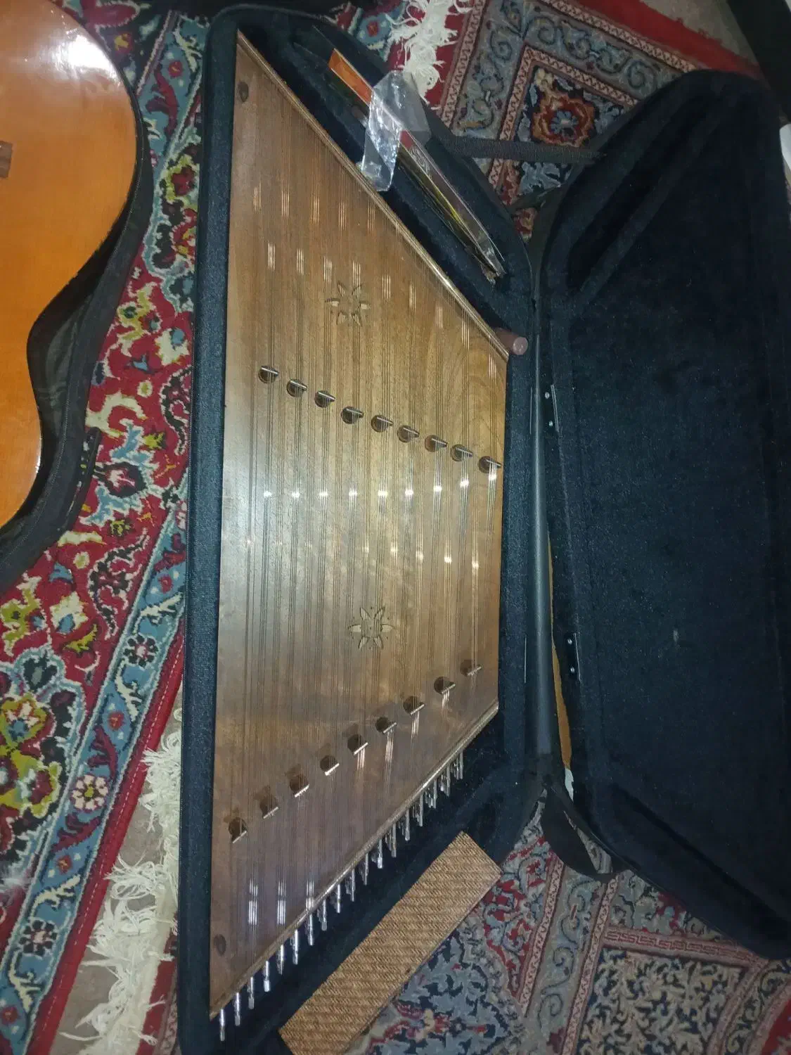 ساز|آلات موسیقی|ساری, |دیوار