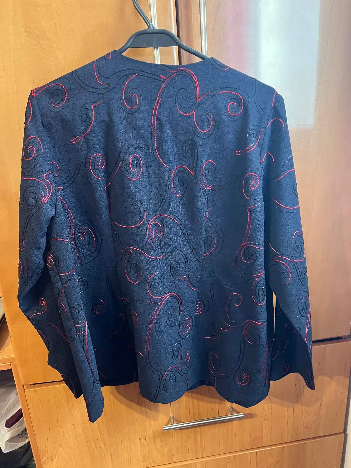 کت نخی|لباس|تهران, سوهانک|دیوار