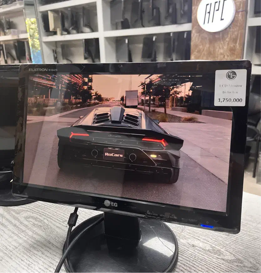 مانیتور 16 اینچ واید برند LG تعداد یک دست|قطعات و لوازم جانبی رایانه|کرج, گلشهر|دیوار