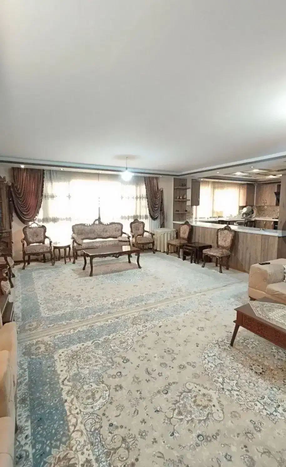 ۱۳۵ متر ۳ خواب نوساز تکواحدی فول امکانات