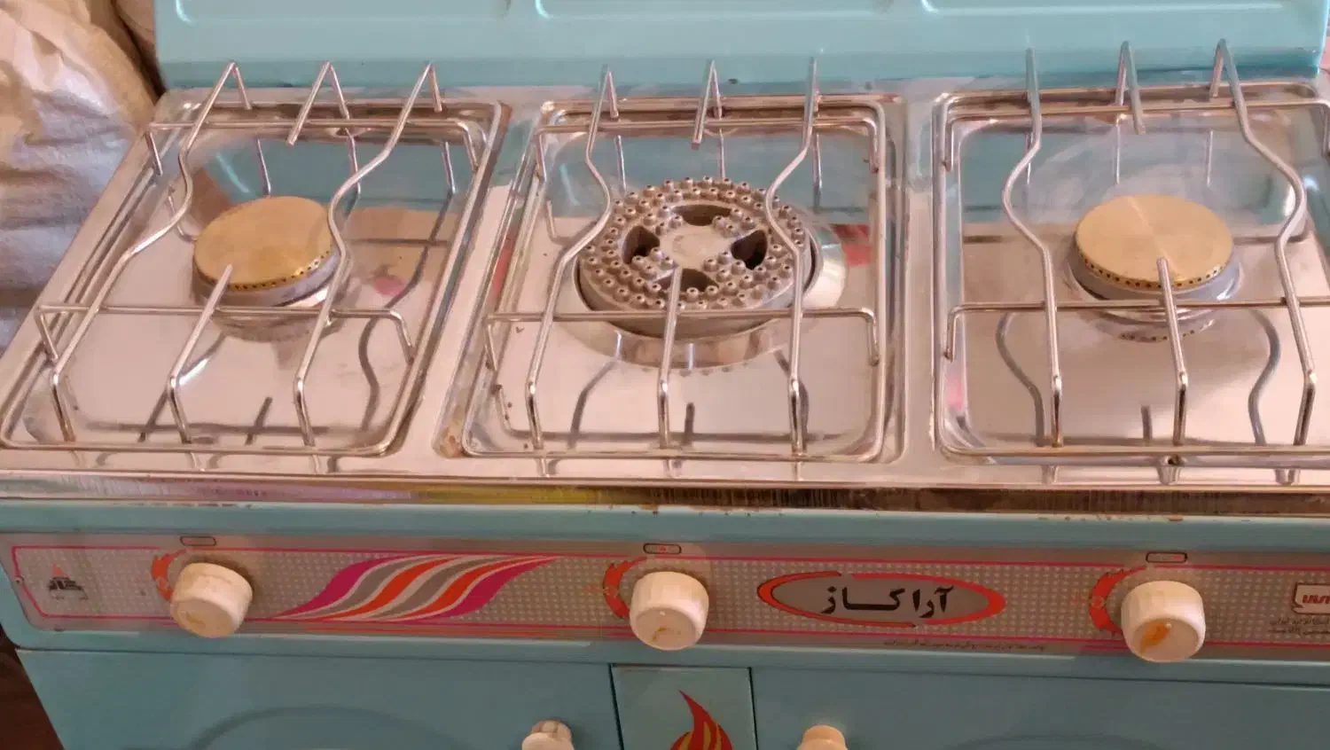 سلام ،فروش اجاق گاز سه شعله ،کابینتی رنگ سفید|اجاق گاز و لوازم برقی پختوپز|درمیان, |دیوار