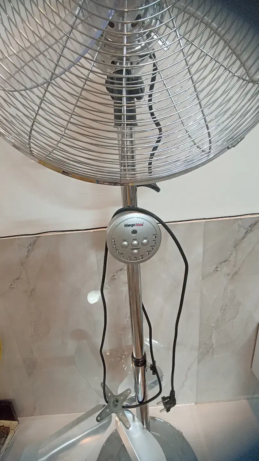 سه عدد پنکه استیل نو مناسب جهیزیه|پنکه و تصفیهکنندهٔ هوا|مشهد, بهمن|دیوار