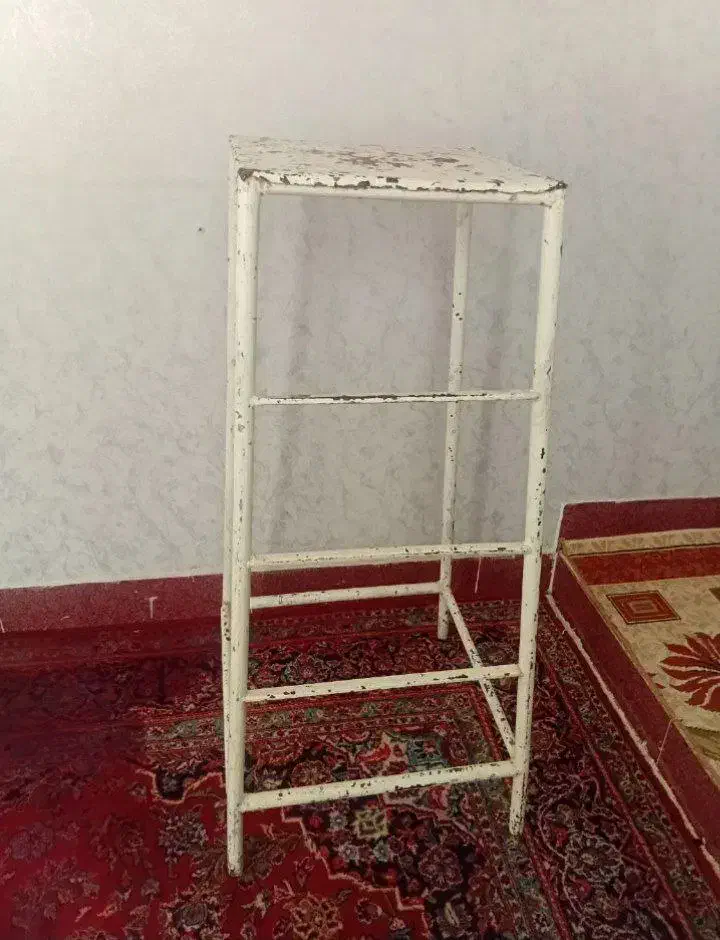 چهارپایه فلزی|صندلی و نیمکت|باقرشهر, |دیوار