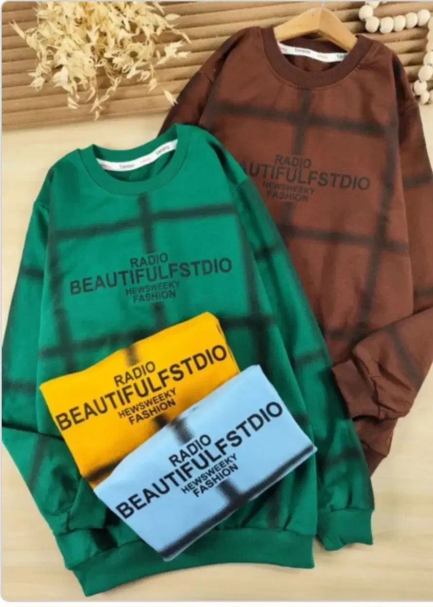 فروش لباس زنانه و بچگانه ...|کفش و لباس بچه|حبیب آباد, |دیوار