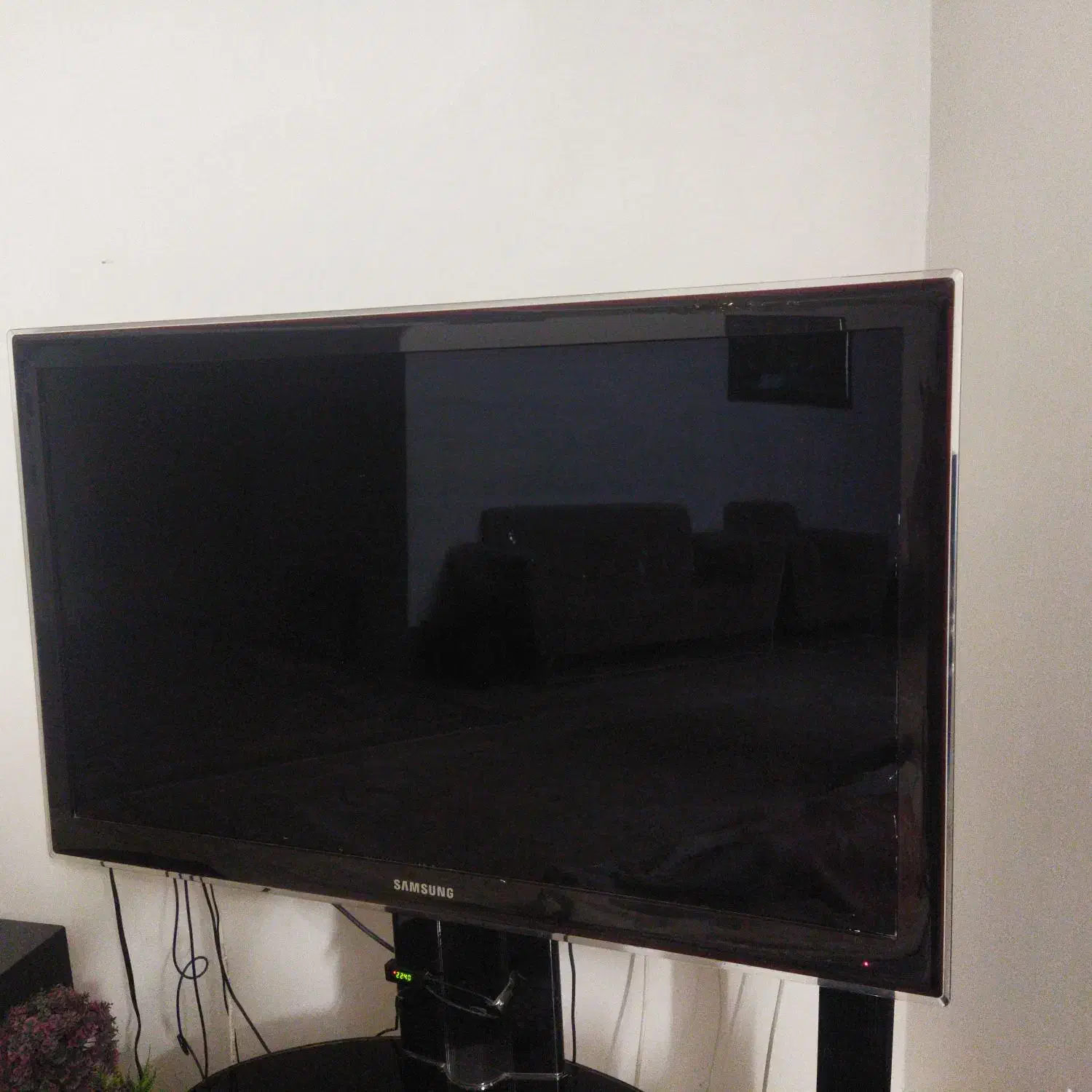 تلویزیون سامسونگ ۴۲اینچ  کیفیت LED 1080p|تلویزیون و پروژکتور|سبزوار, امیر کبیر|دیوار