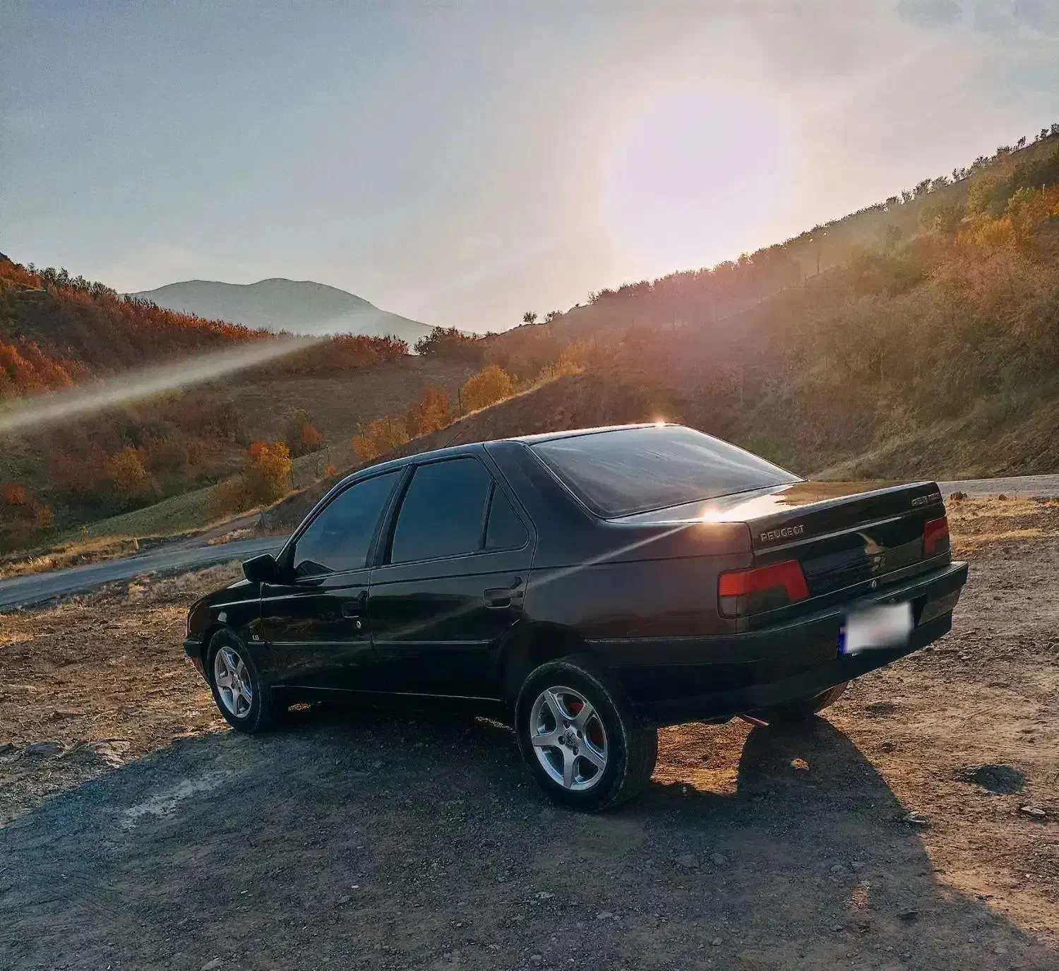 پژو ۴۰۵مشکی مدل ۹۴|خودرو سواری و وانت|کامیاران, |دیوار