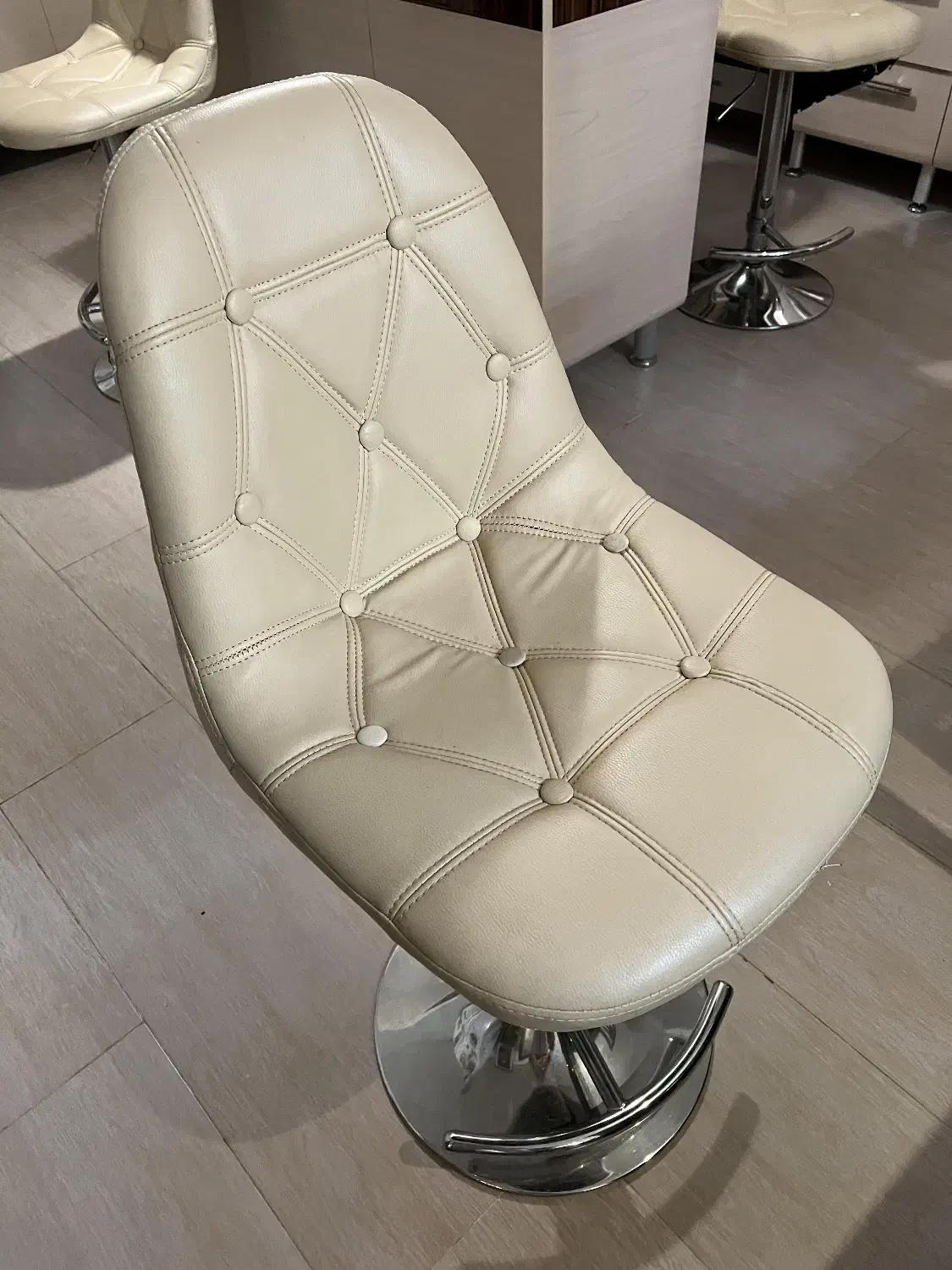 صندلی جک دار|میز و صندلی غذاخوری|بابل, |دیوار