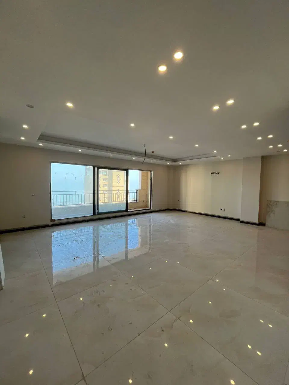 آپارتمان ساحلی ۱۳۵ متر خ آزادی باویودریا سنددار|فروش آپارتمان|محمودآباد, |دیوار