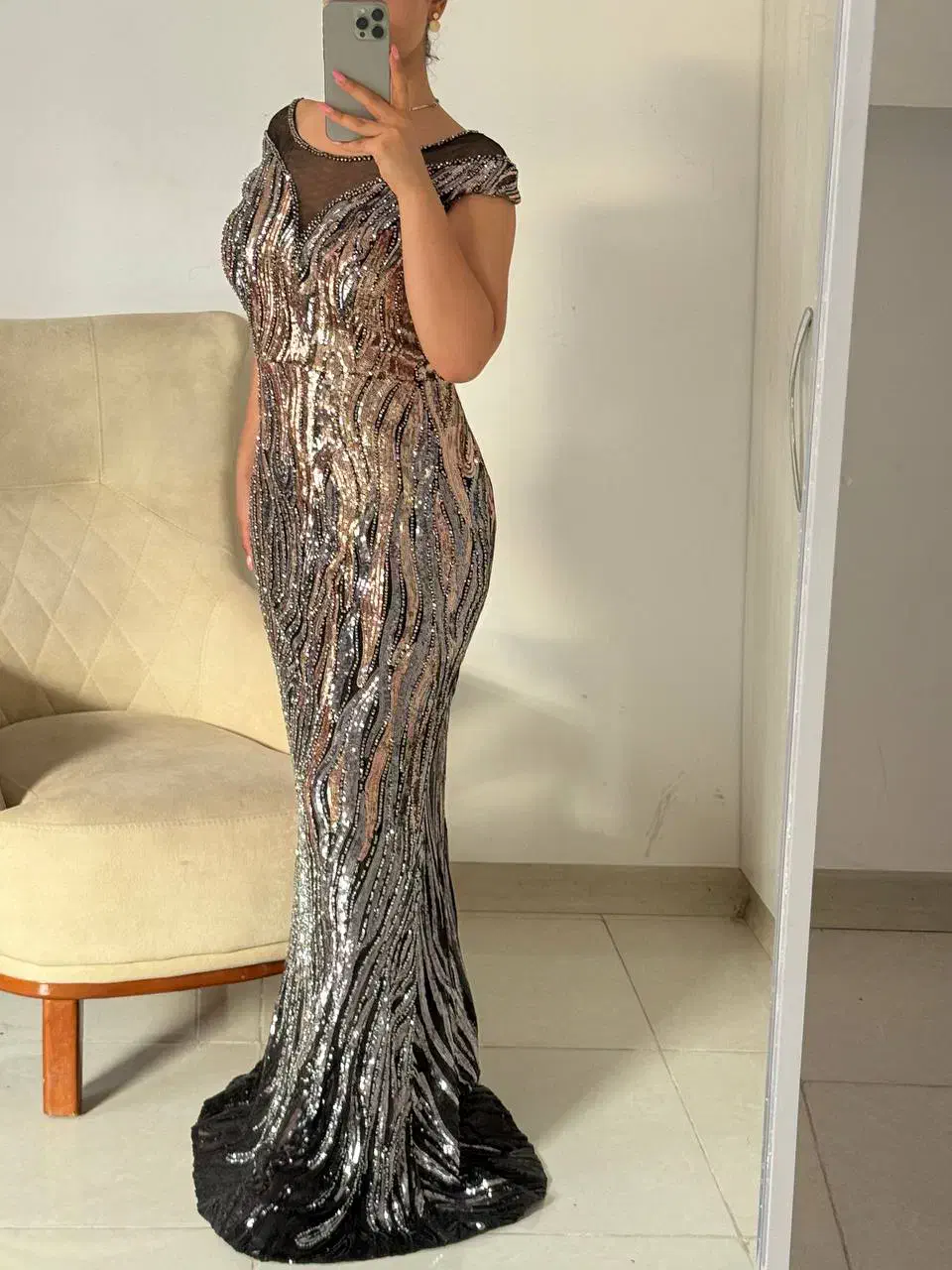 کرایه خاص ترین و بروز ترین لباس های شب و مجلسی|لباس|شیراز, شهرک فرزانگان|دیوار