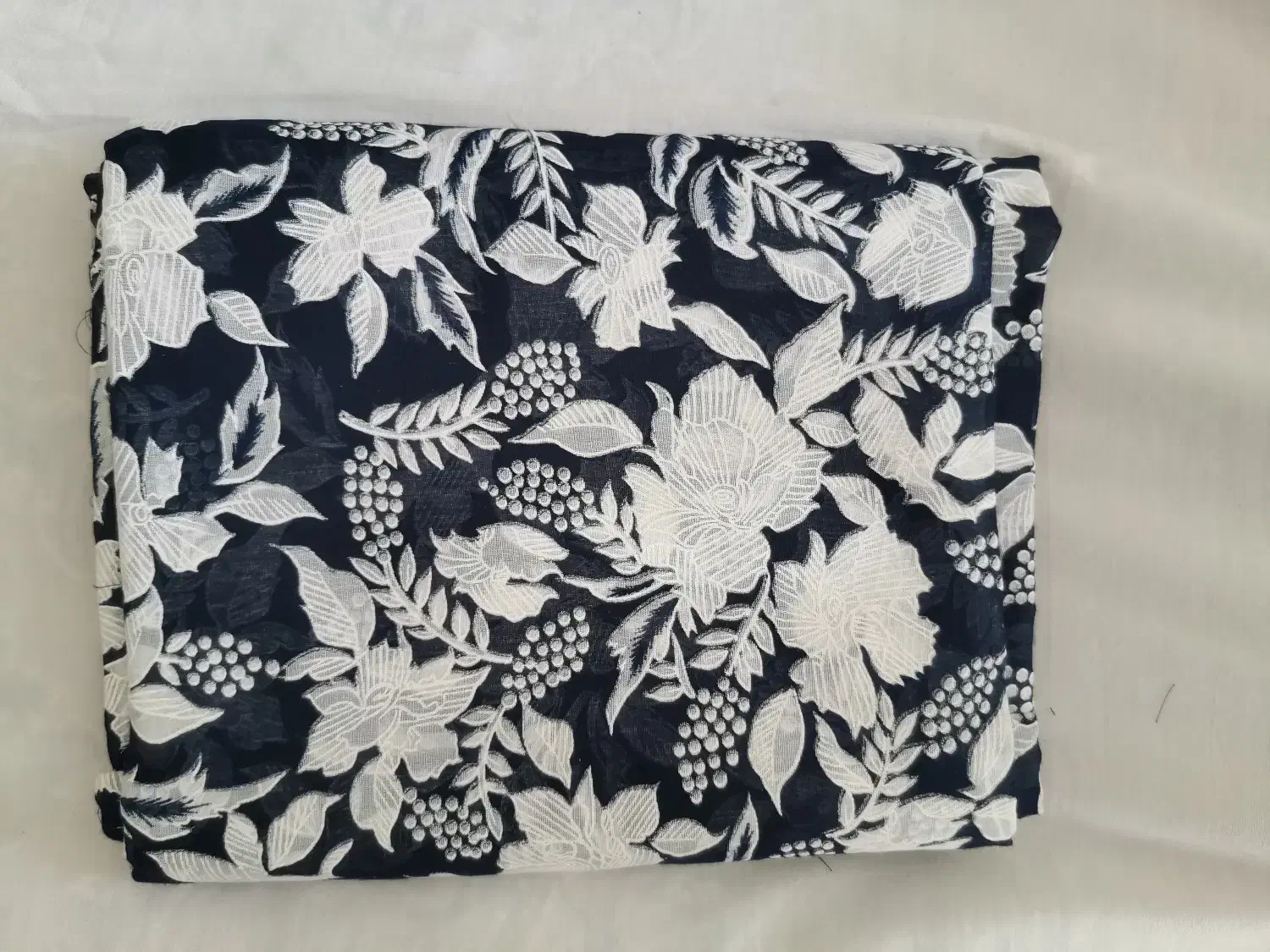 پارچه چادر رنگی|لباس|اصفهان, سرشبادران|دیوار