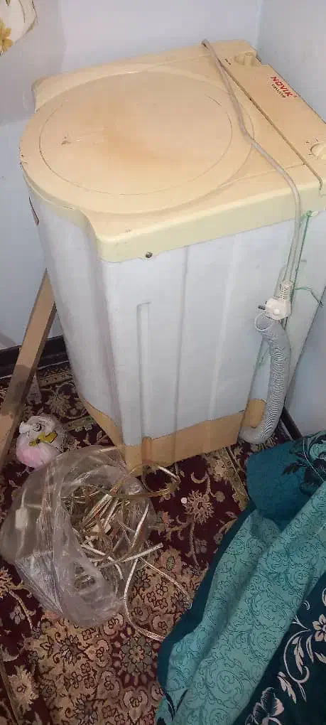 لباسشویی تمیز اصلی|ماشین لباسشویی و خشک‌کن لباس|شاهین‌شهر, شهرک گلدیس|دیوار