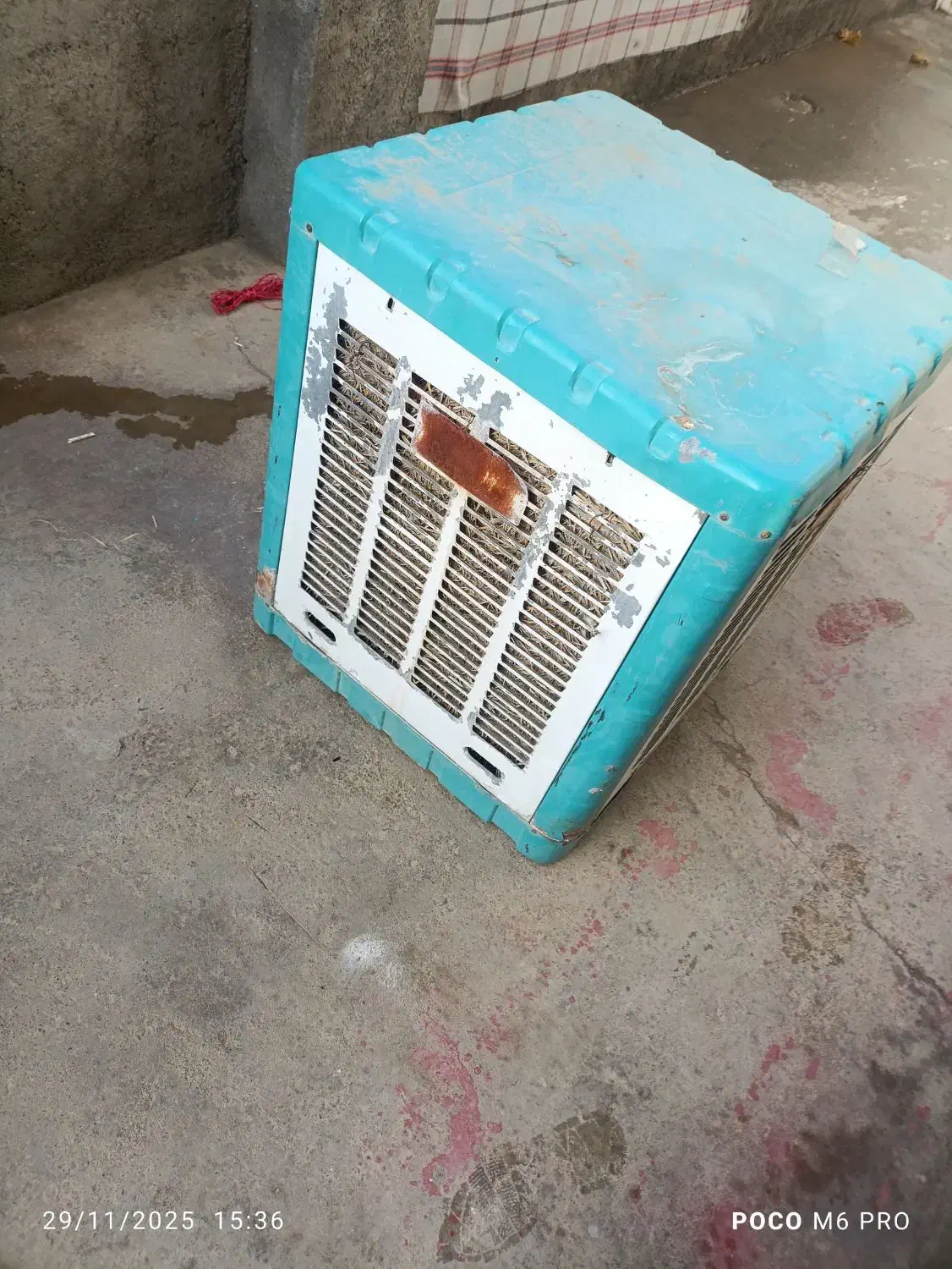 کولر ابی|کولر آبی|شاهین دژ, |دیوار