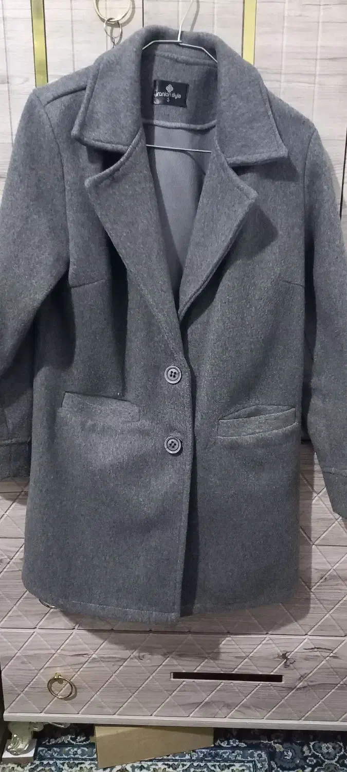 پالتو زنانه طوسی رنگ|لباس|ماهیدشت, |دیوار