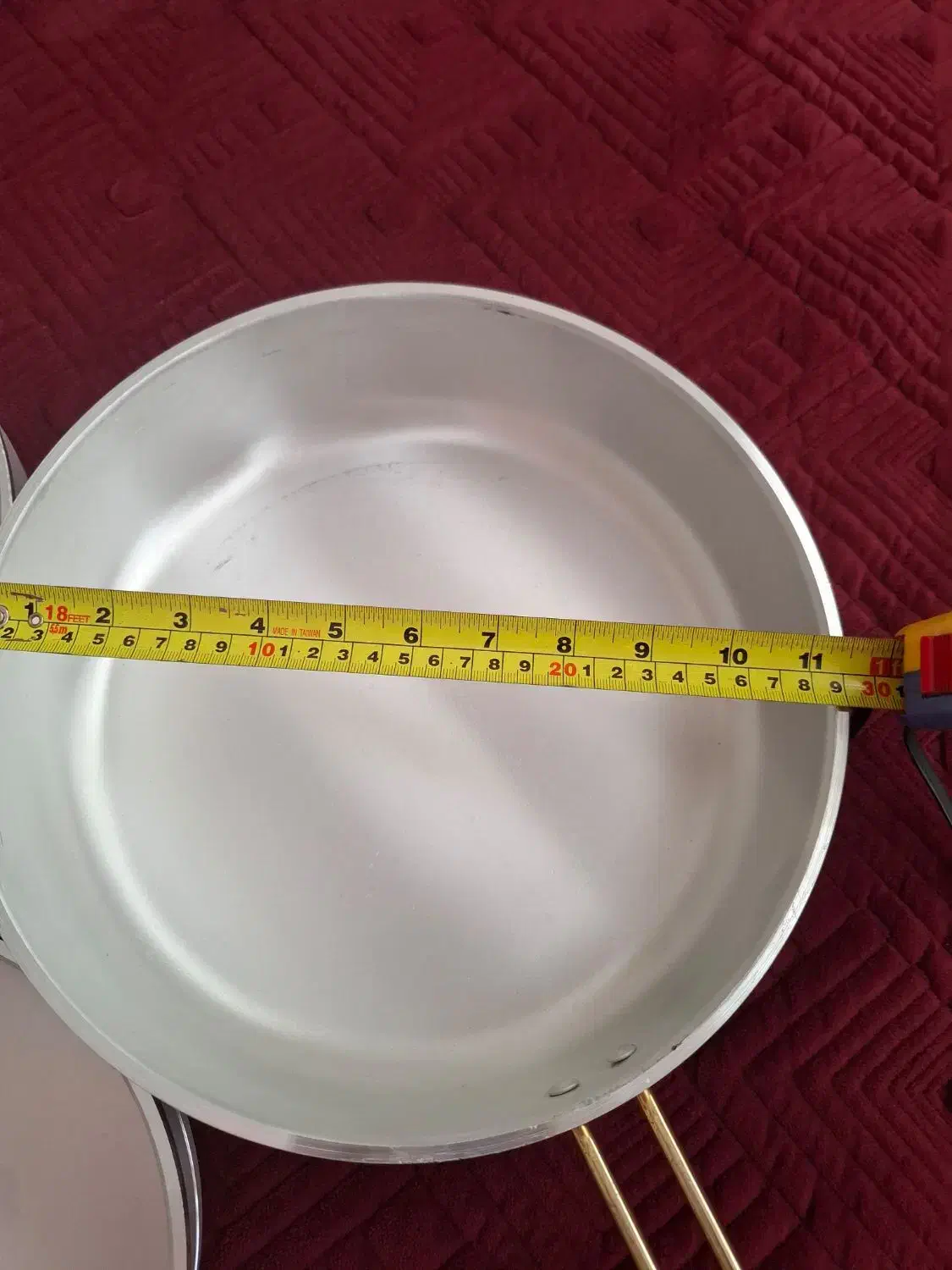 ماهیتابه|ظروف پخت‌وپز|دوگنبدان, |دیوار