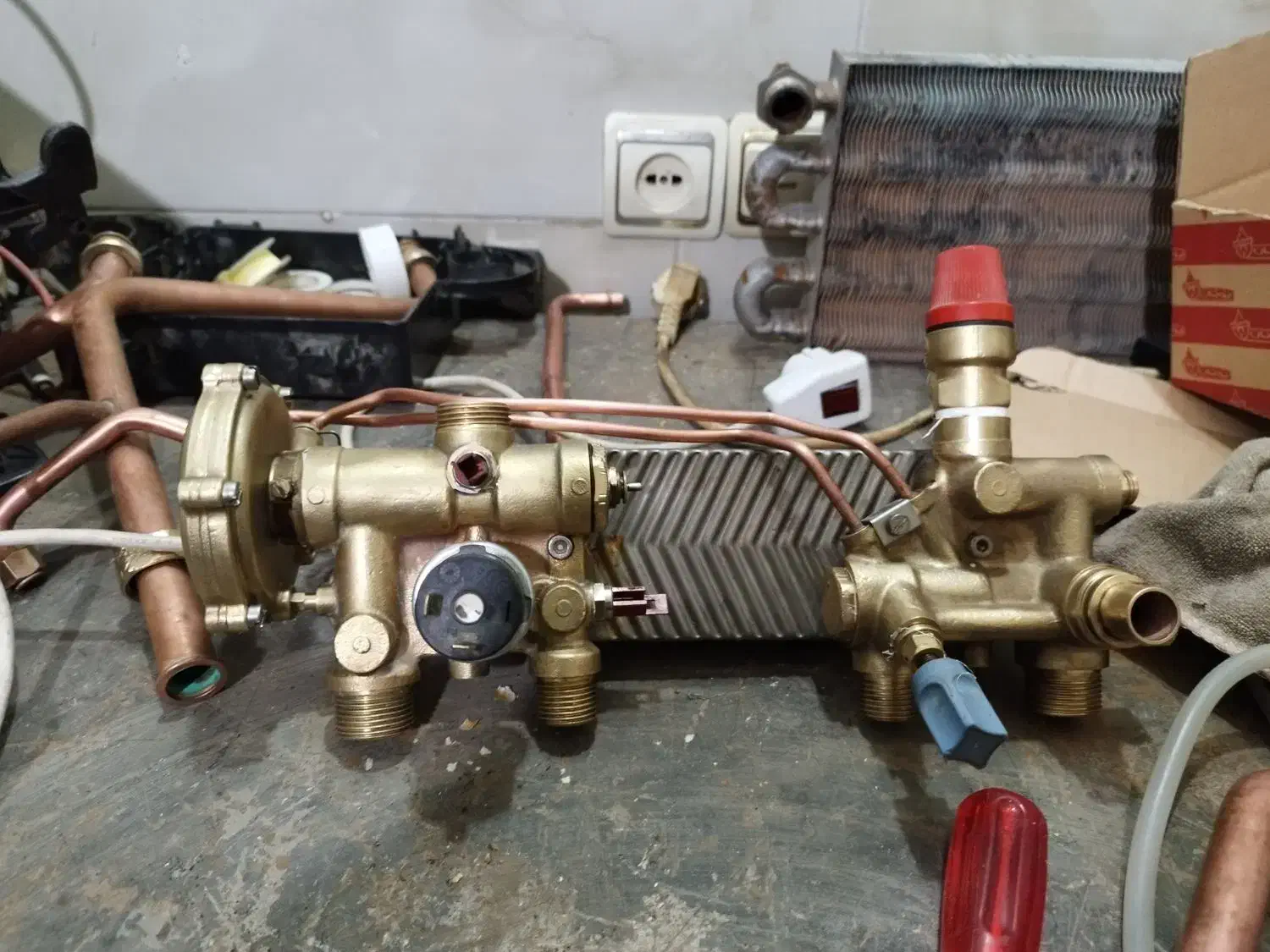 تعمیرات تخصصی پکیج . آب گرمکن .کولر گازی.|خدمات پیشه و مهارت|پاکدشت, پاکدشت (مامازند)|دیوار