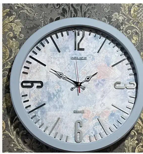 ساعت دیواری نو همراه با کارتن|ساعت دیواری و تزئینی|خوانسار, |دیوار