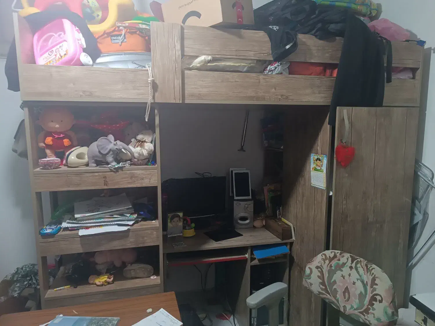 کمد نوجوان باتخت ومیز|تخت و سرویس خواب|فردیس, شهرک شهید حسینی|دیوار