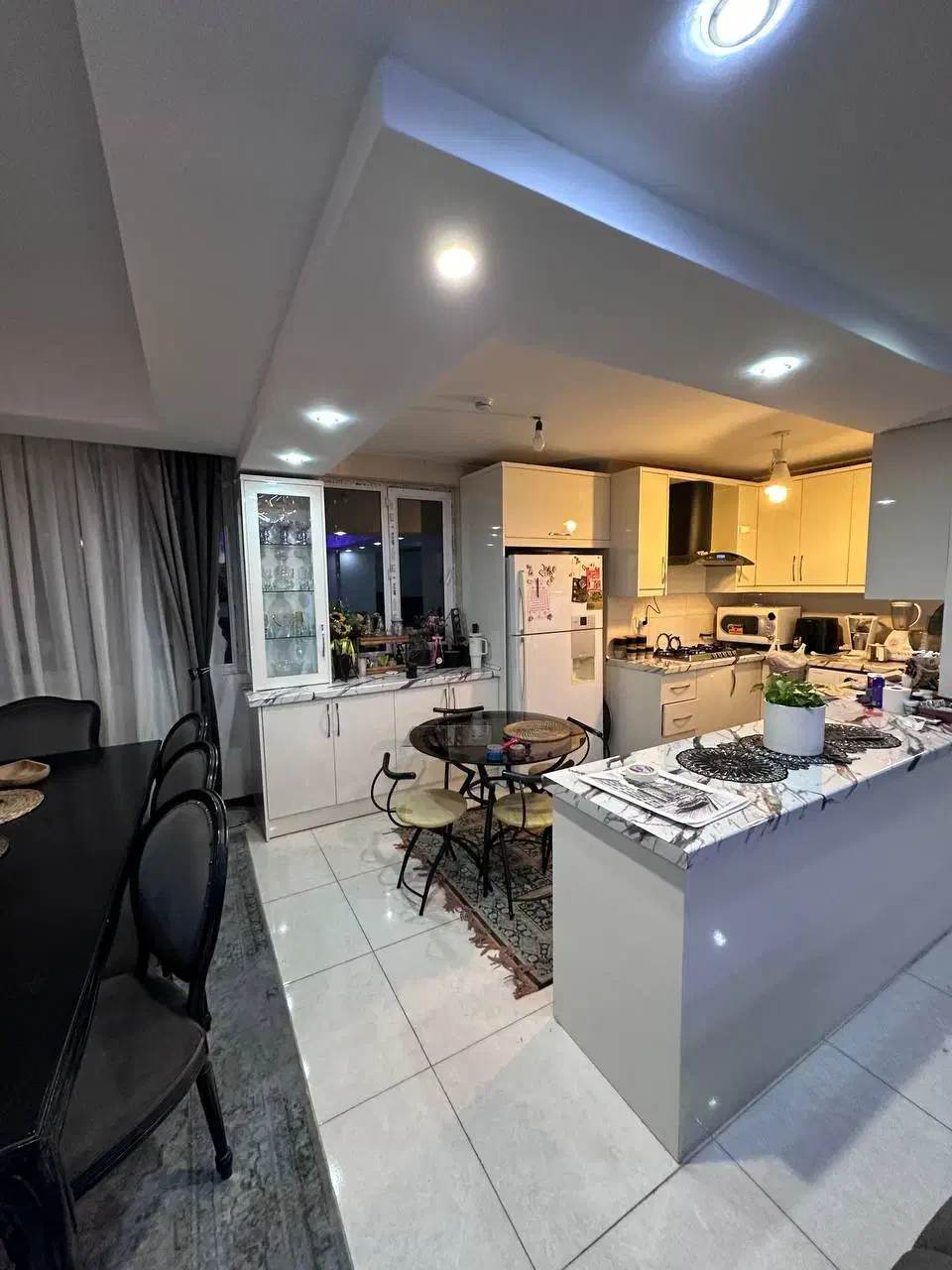 اجاره واحد۱۳۰متری۳خواب خوشنقشه نورگیر کوهک