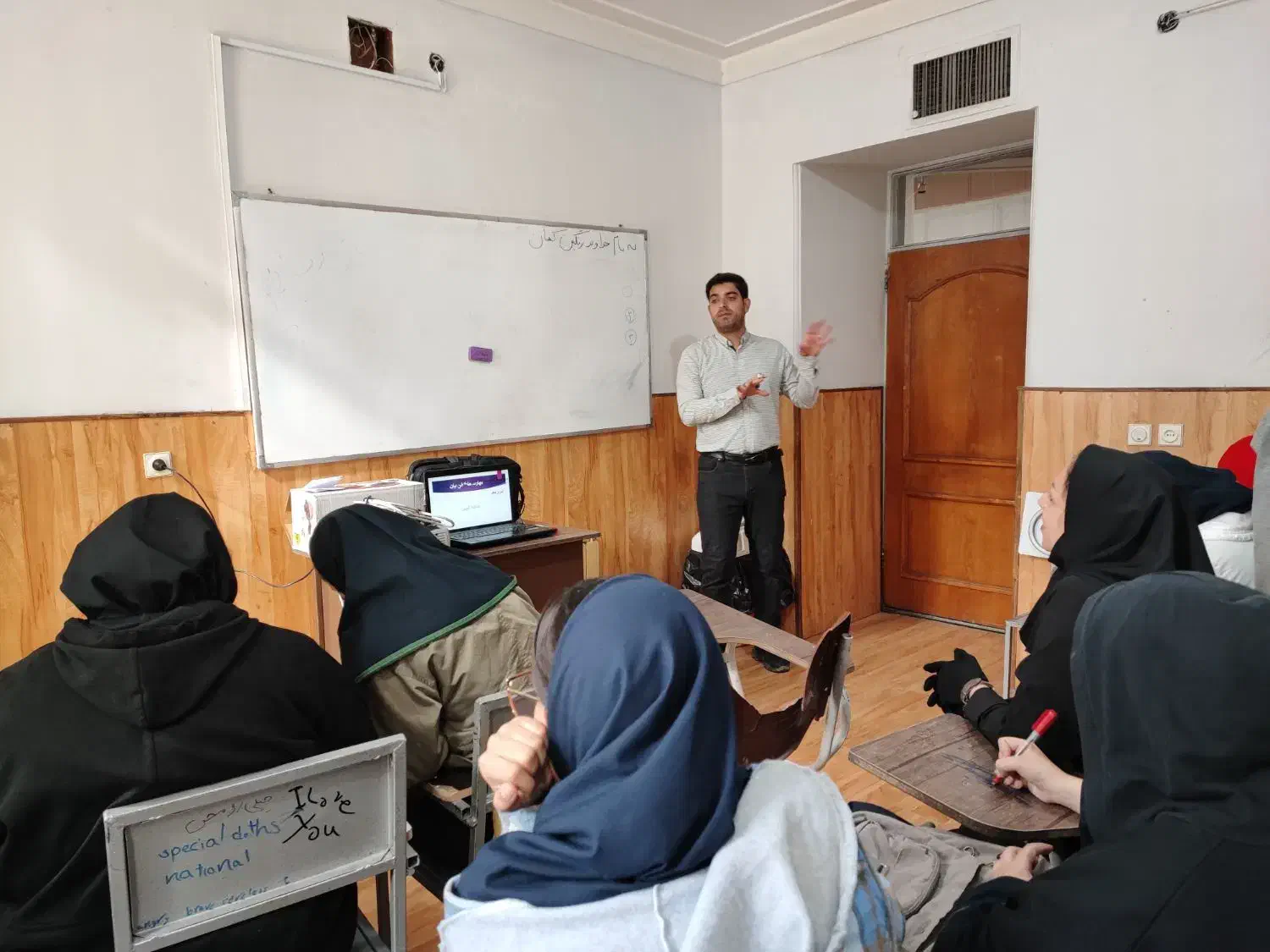 آموزش کارشناس فروش حرفه ای|خدمات آموزشی|کرمان, |دیوار