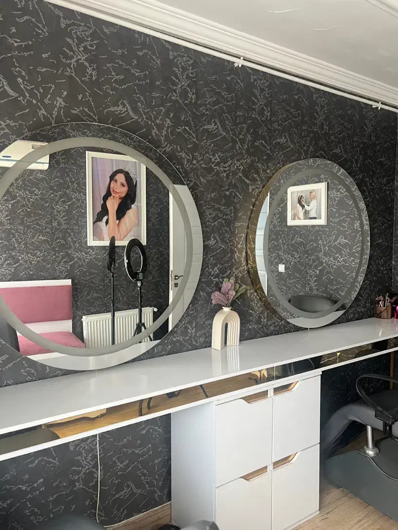 آینه و لوازم سالن زیبایی|آرایشگاه و سالنهای زیبایی|صومعهسرا, |دیوار