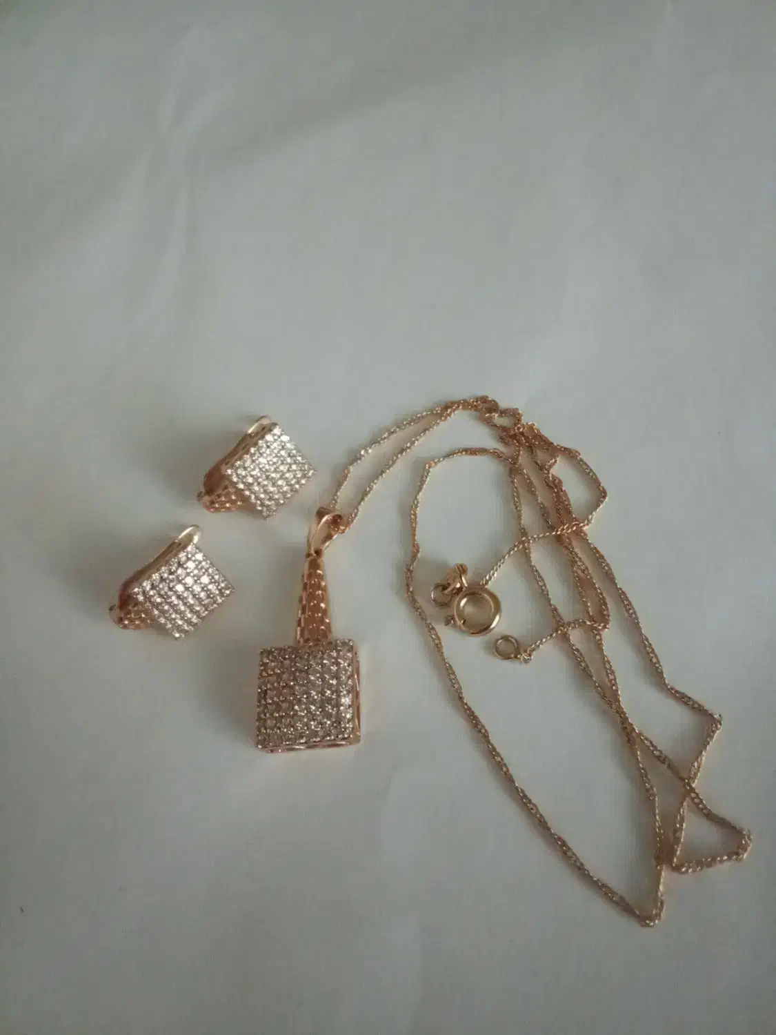 نیم ست و انگشتر ژوپینگ|بدلیجات|اسلام‌شهر, شهرک امام حسین (میان آباد)|دیوار