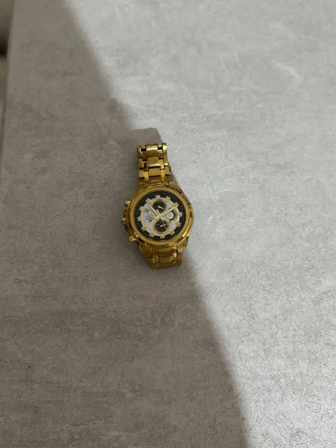 ساعت مردونه|ساعت|قم, بنیاد|دیوار