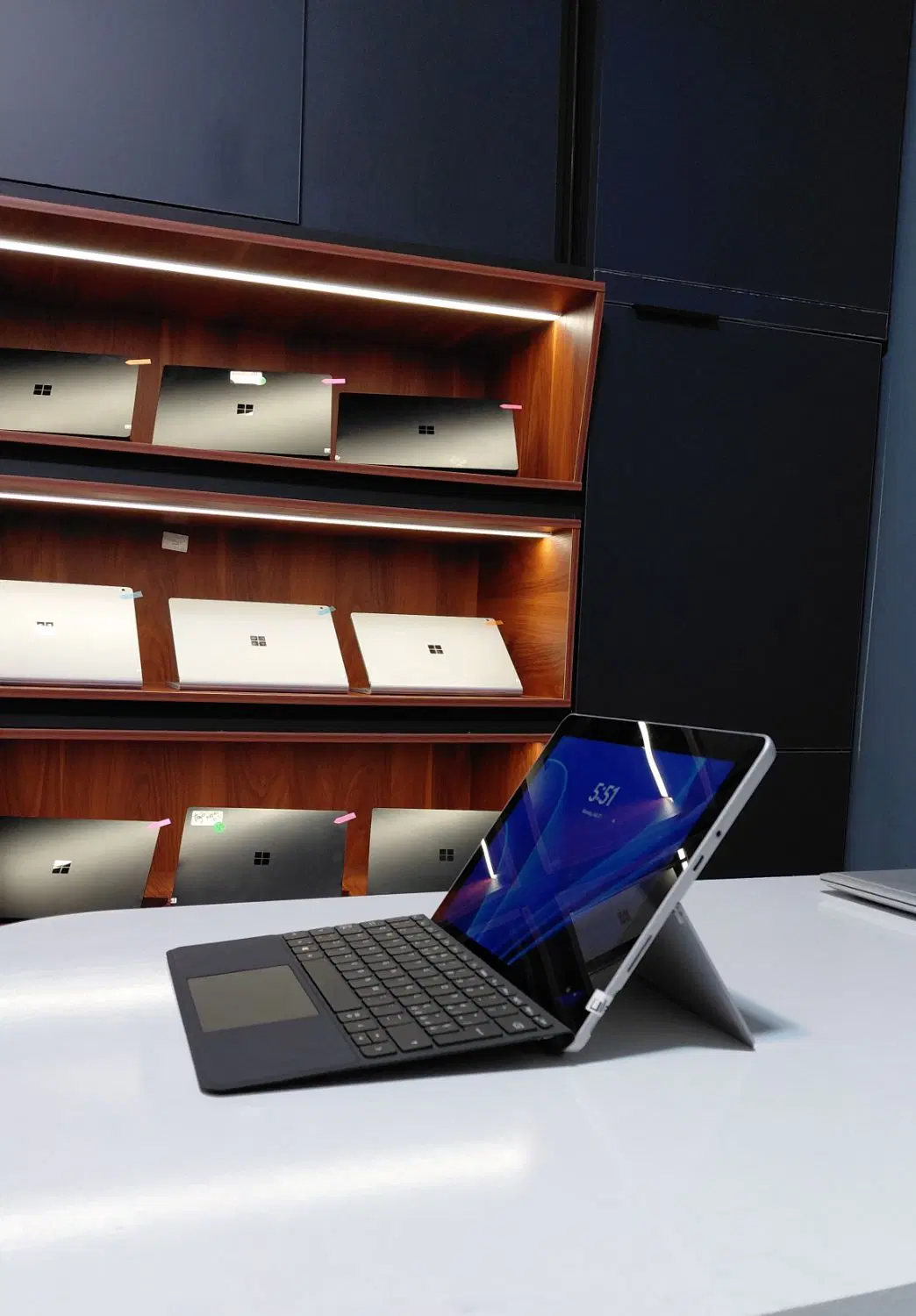 surface pro go 1|رایانه همراه|تهران, فلسطین (میدان انقلاب)|دیوار