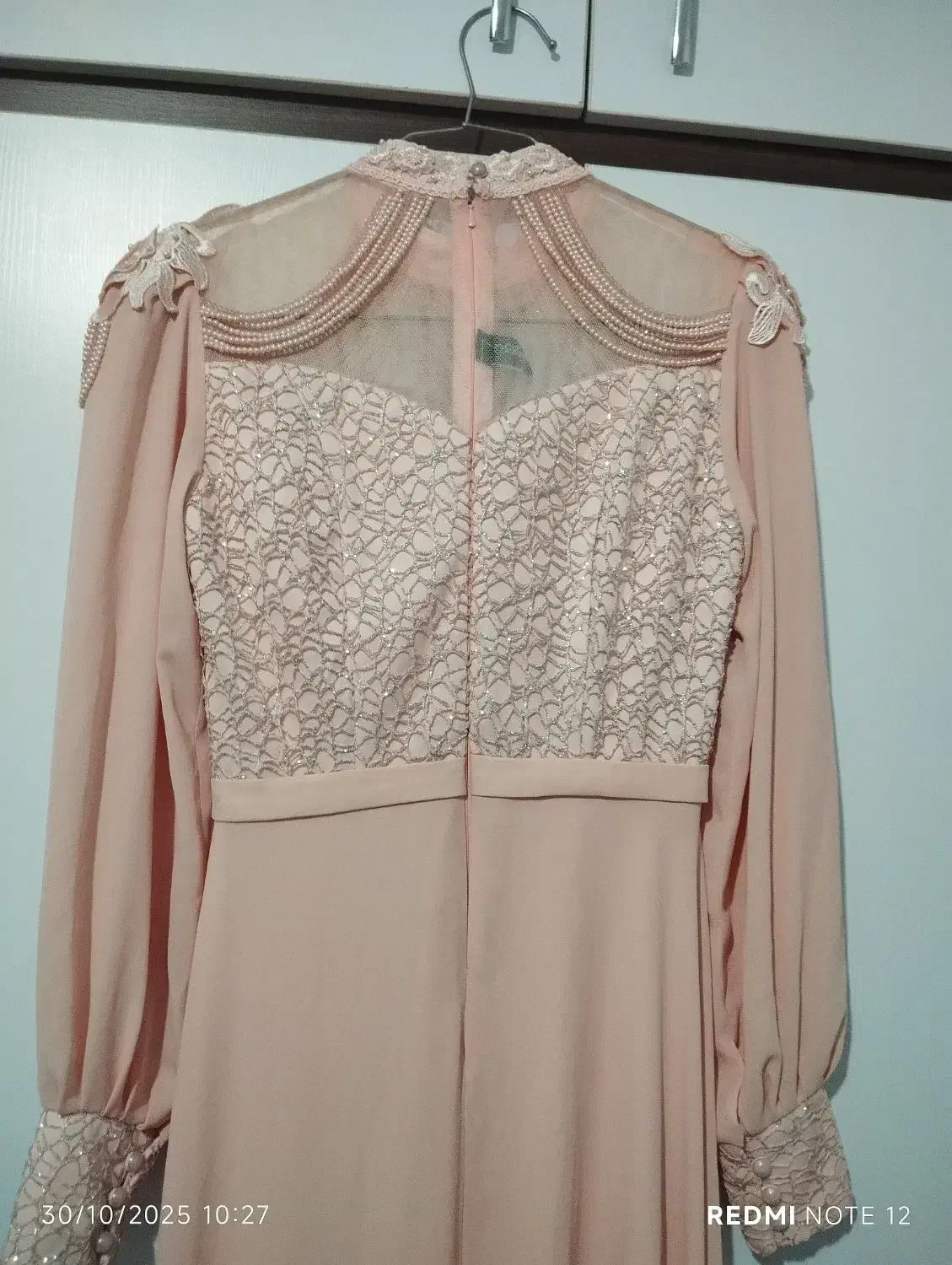 لباس مجلسی|لباس|کهریزک, |دیوار