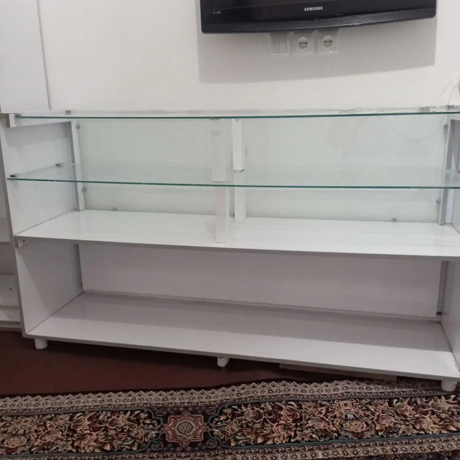 ویترین ام دی اف و شیشه ای|کتابخانه، شلف، قفسه‌های دیواری|تربت‌حیدریه, کلاته توکلی|دیوار