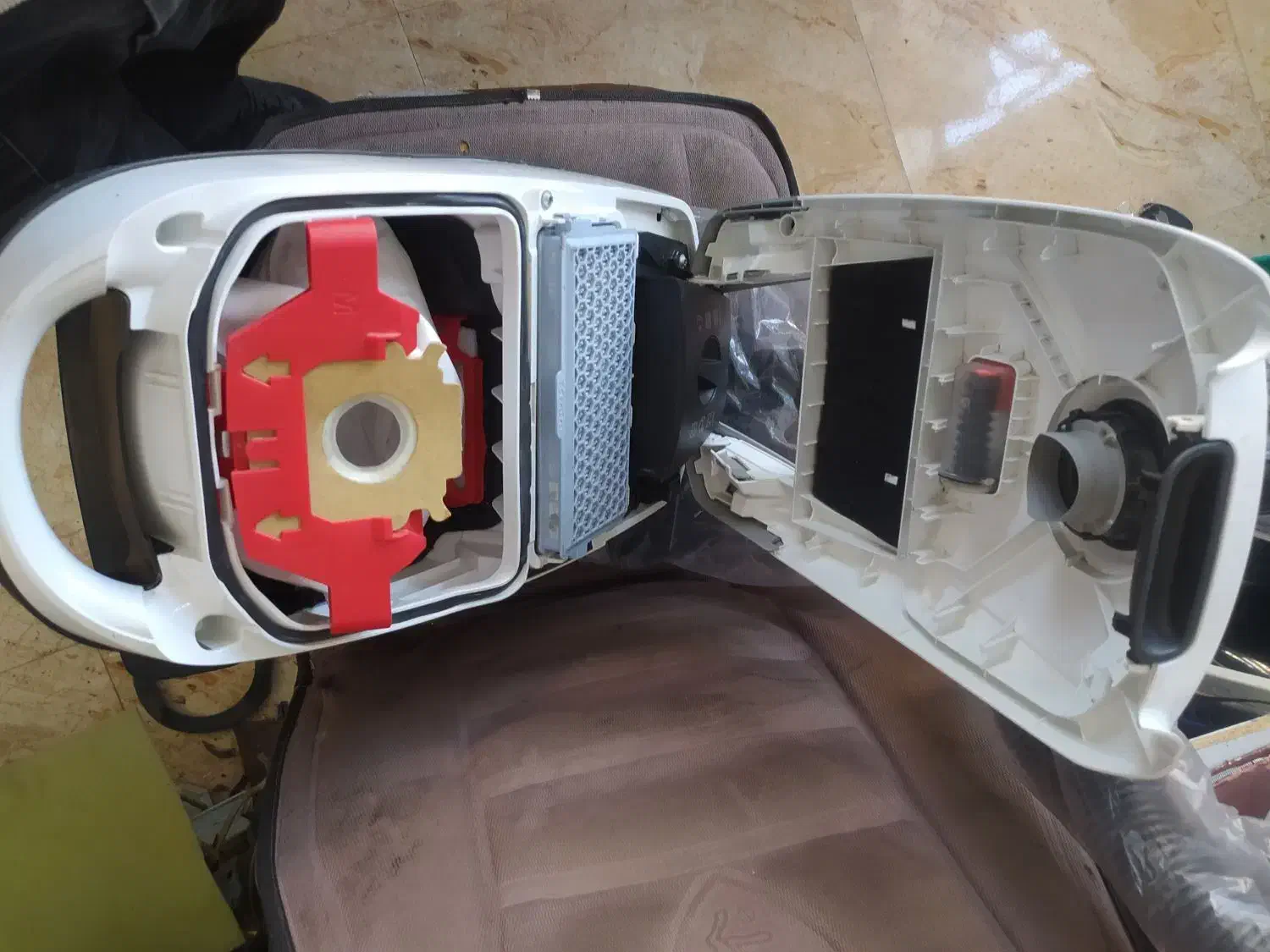 جارو برقی|جاروبرقی، جارو شارژی، بخارشو|خوی, |دیوار