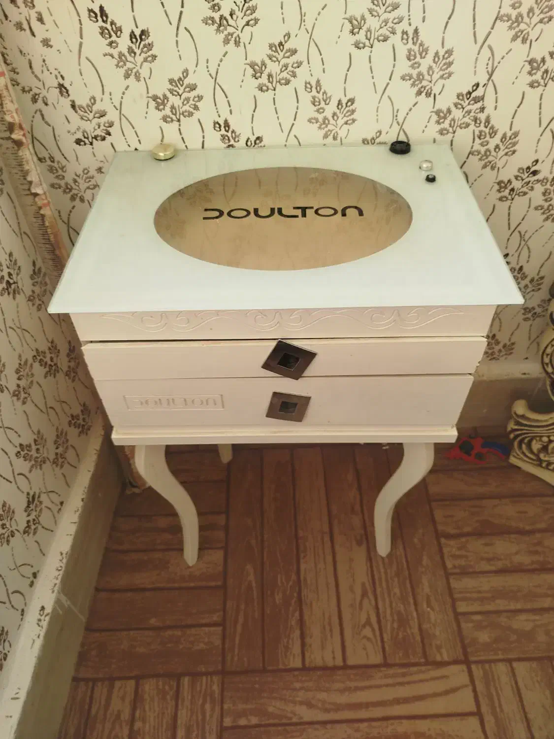 جا قاشقی|آب‌چکان و نظم‌دهنده ظروف|کرمانشاه, |دیوار