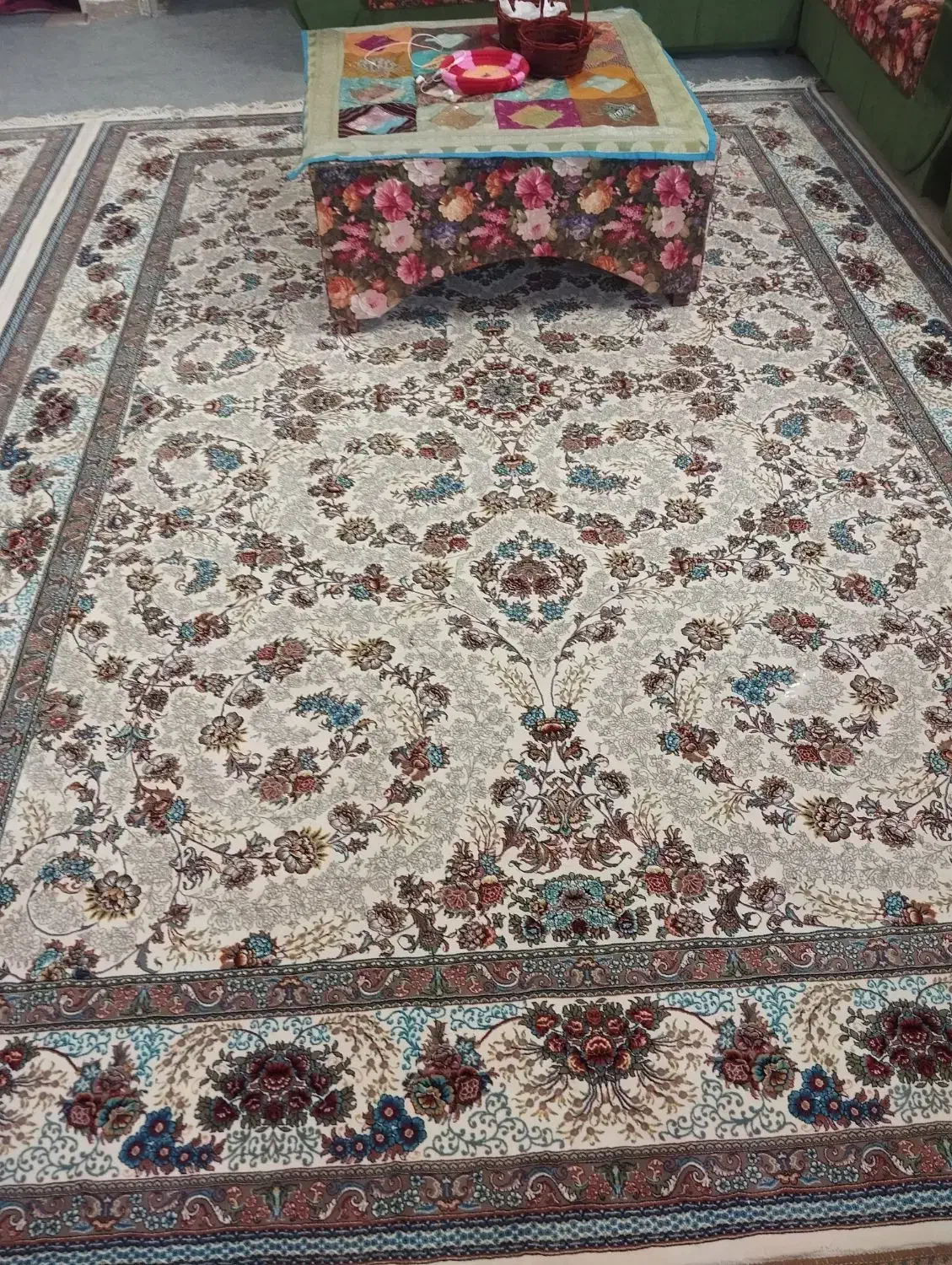 فرشهام 9 متری، تعویض با 12متری دارم،گلیم هم موجوده|فرش|خرم‌آباد, |دیوار