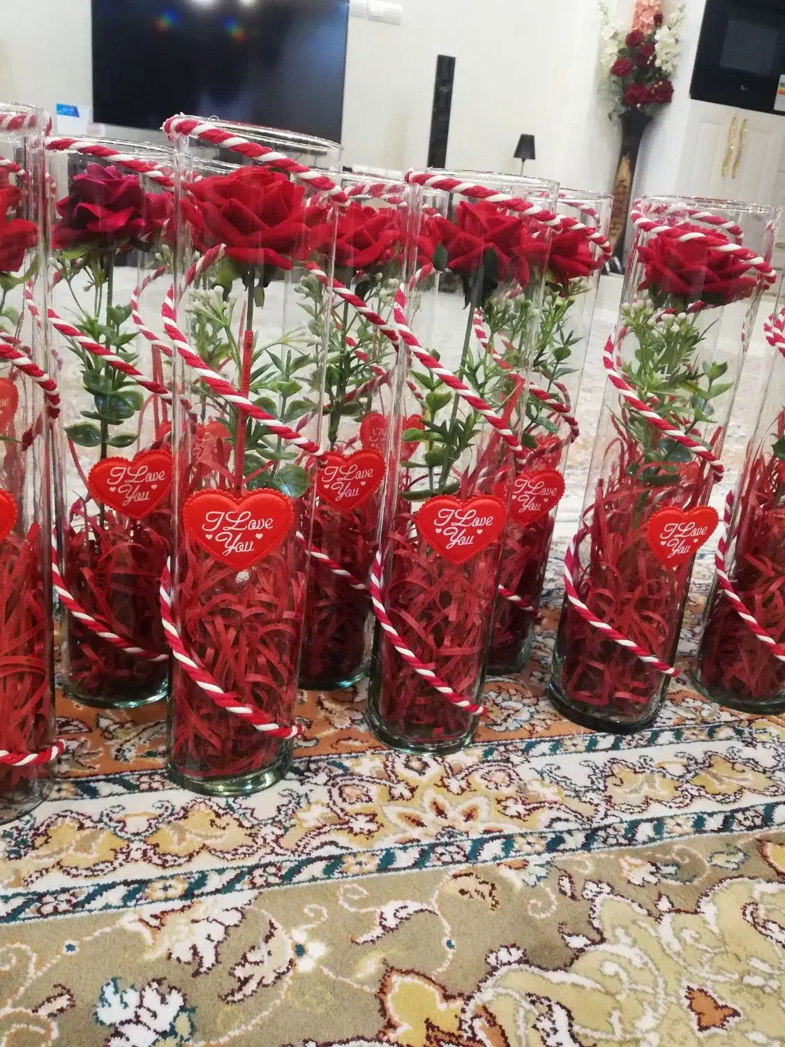 گل و گلدانهای شیشه ای استوانه ای|گل مصنوعی|تهران, یافت آباد جنوبی|دیوار