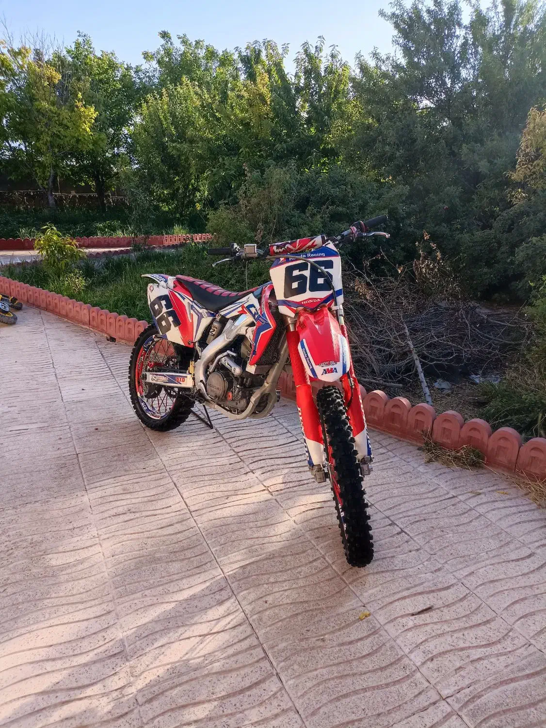 کراس هوندا سی ار اف ۲۵۰ چهار زمانه|موتورسیکلت|کوراییم, |دیوار